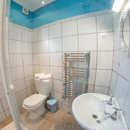 Fiona's House Apartman