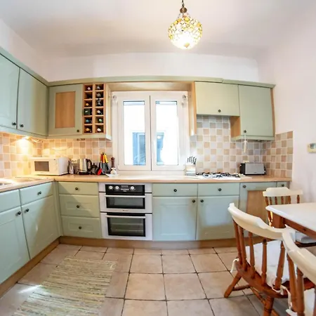 Apartman Fiona's House Káto Korakiána