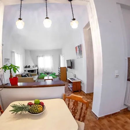 דירה Fiona's House Kato Korakiana