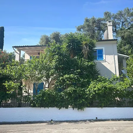 Fiona's House דירה *