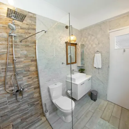 Fiona's House Апартаменты