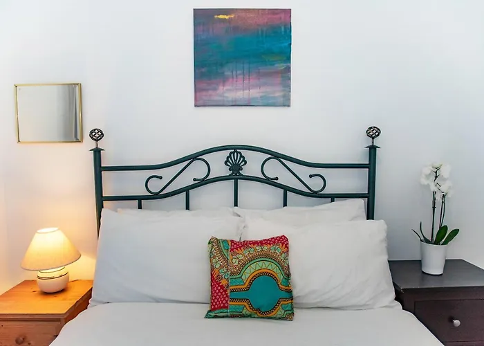 Fiona's House דירה *