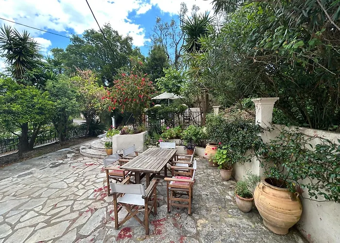 Fiona's House * Kato Korakiana