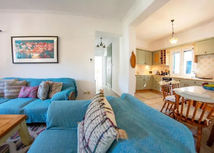 Fiona's House דירה