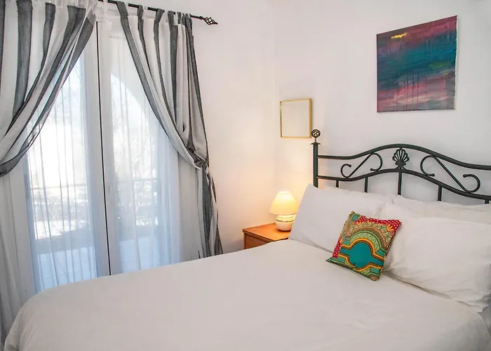 Fiona's House דירה